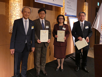 ポリオ根絶支援企業感謝状授与の様子