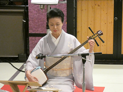 納涼夜間例会の様子