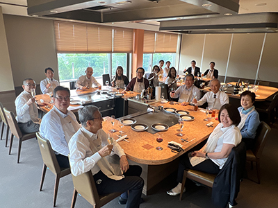 昼食会場の六角堂さんでの様子