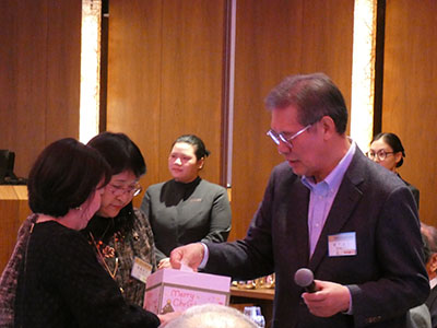 クリスマス夜間例会の様子4