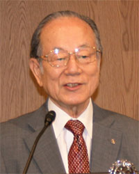 苅田　吉夫会員